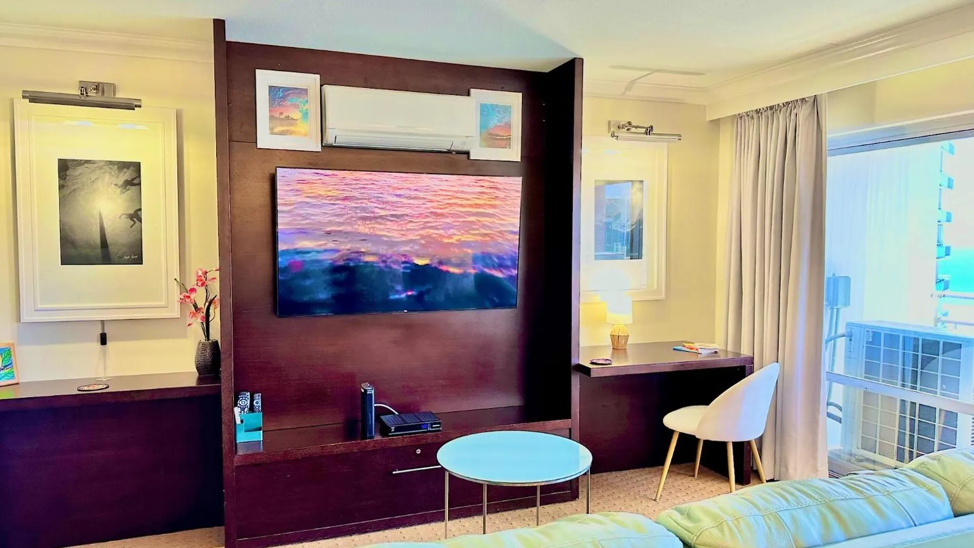 Waikiki Beach Experience! Luxury Oceanview Suite! Honolulu Aparthotel