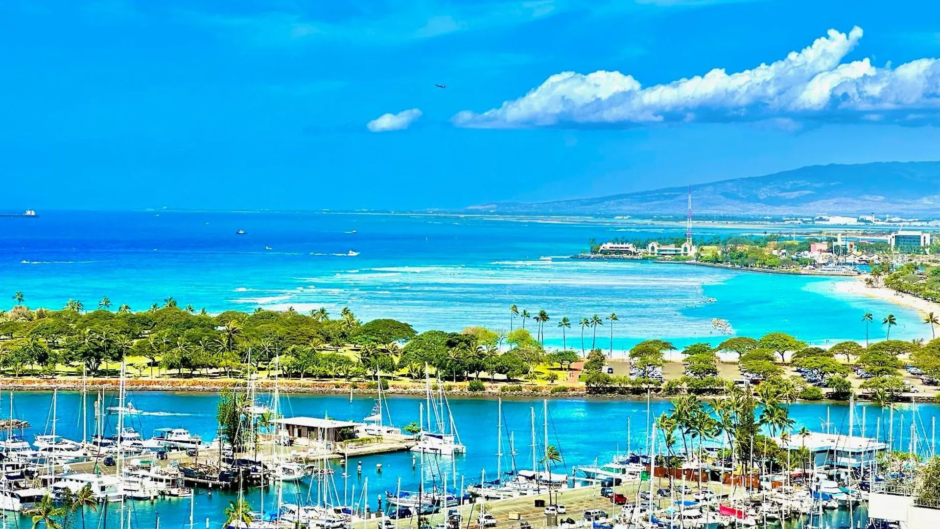 Waikiki Beach Experience! Luxury Oceanview Suite! Honolulu