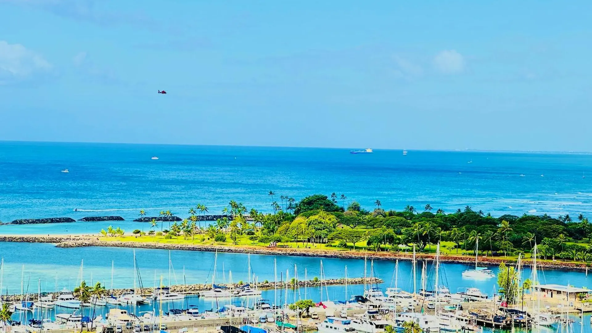 Waikiki Beach Experience! Luxury Oceanview Suite! Honolulu