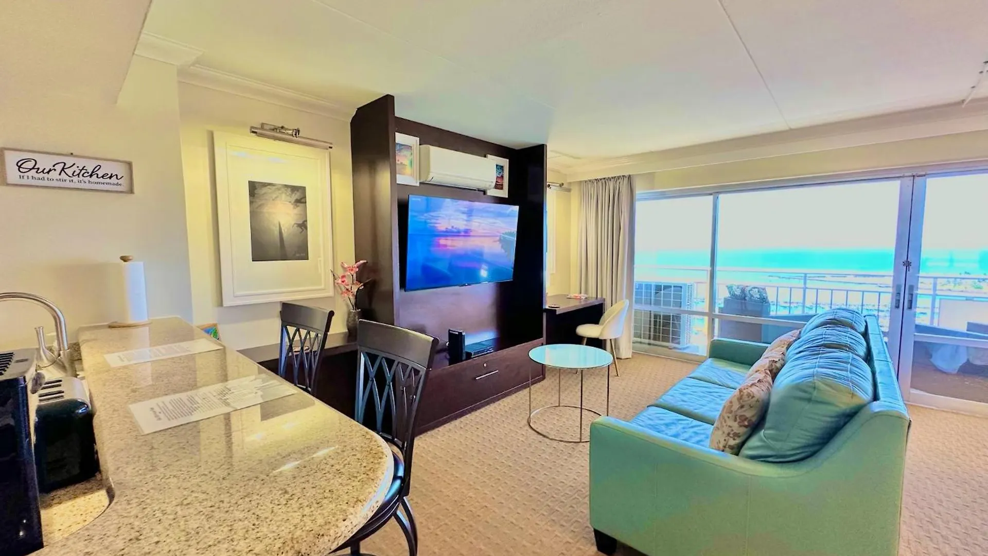 Waikiki Beach Experience! Luxury Oceanview Suite! Honolulu United States